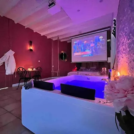 Suite Romance - Jacuzzi Moret-sur-Loing Buitenkant foto
